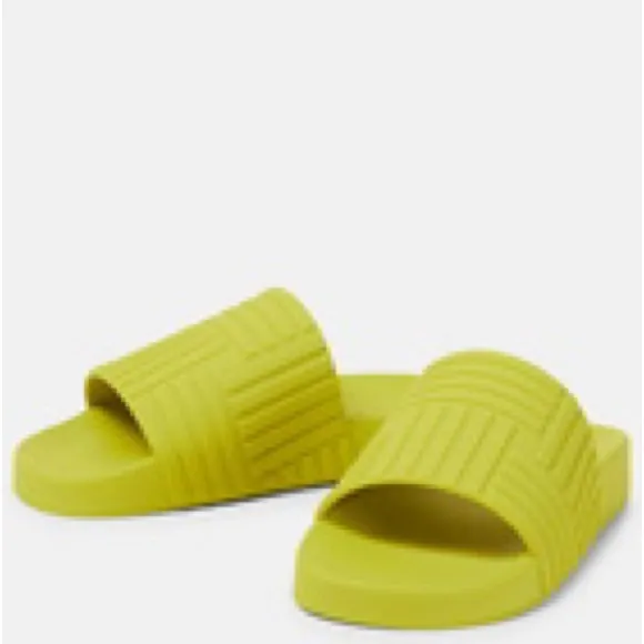 Bottega Veneta - Slider embossed rubber slides