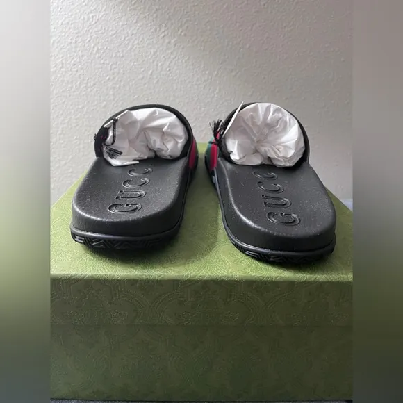 Brand New Gucci Black Rubber Slides Interlocking GG Green Red Size 10 (US 10.5)