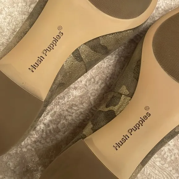 Brand New Hush Puppies Hazel Pointe Loafers Metal Camouflage Suede Slip On Flats