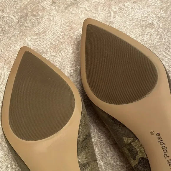 Brand New Hush Puppies Hazel Pointe Loafers Metal Camouflage Suede Slip On Flats