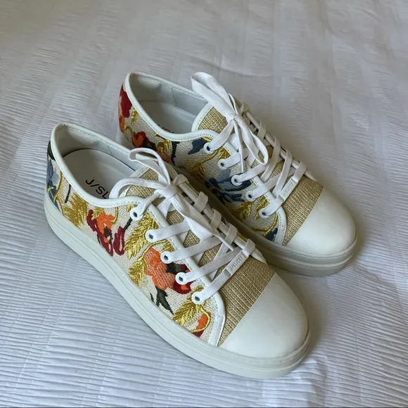 Brand New - JS SLIDES Noir Floral Embroidery Sneakers 🌼✨
