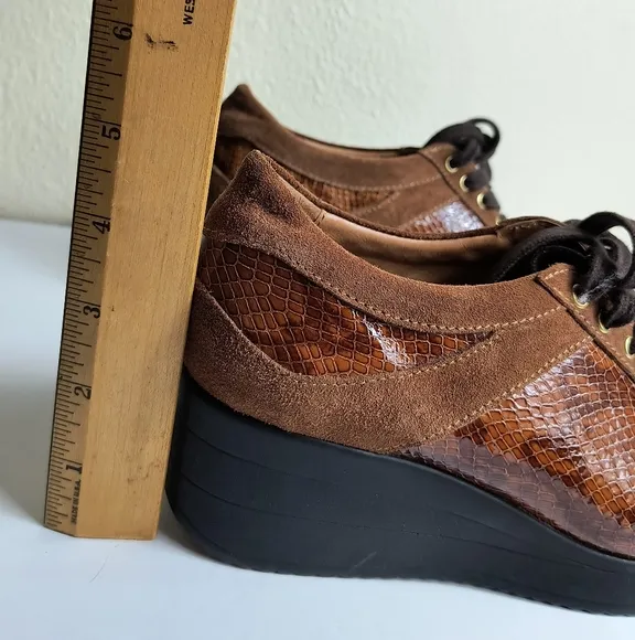 Brown Snake Print Women's Loafers