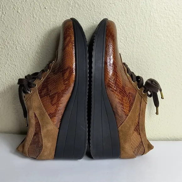 Brown Snake Print Women's Loafers