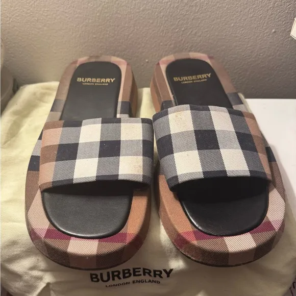 BURBERRY Buckingham Slides