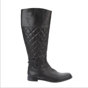 Burberry Leather Quilted Boots Sz 41