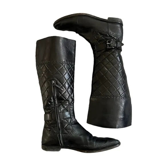 Burberry Leather Quilted Boots Sz 41