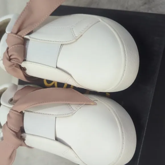 CCOCCI Lettuce Sneakers ~ NIB