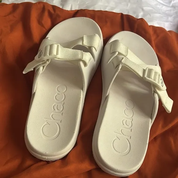 Chaco white Slide Sandals with Adjustable Straps size 6