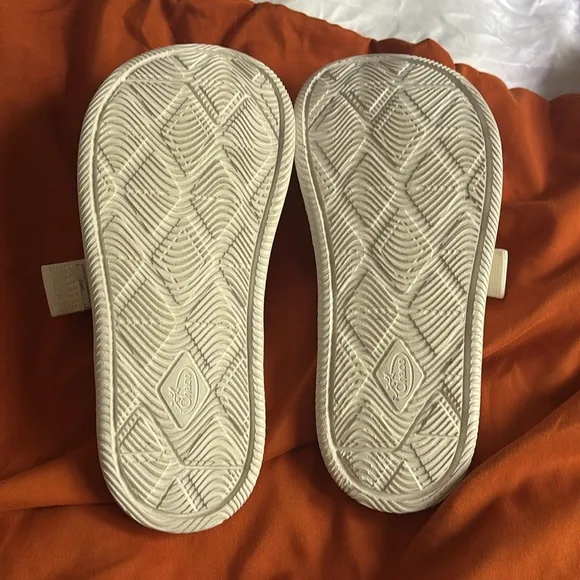 Chaco white Slide Sandals with Adjustable Straps size 6