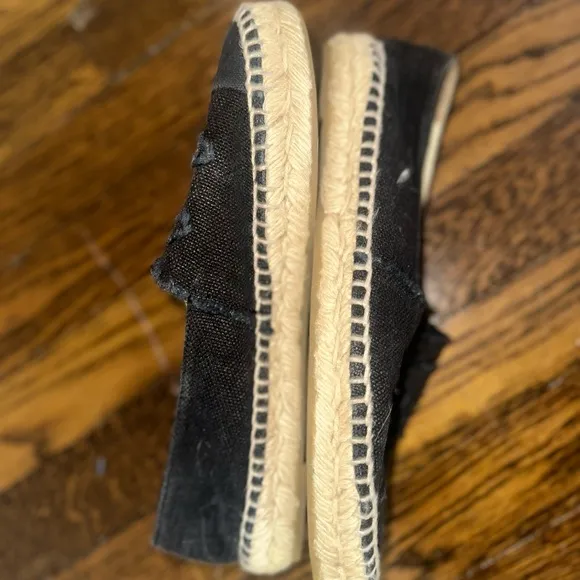 Chanel Classic CC Black Canvas/ Leather Espadrille Flats, Size US8.5 or IT39