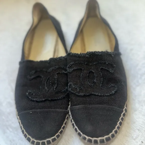Chanel Classic CC Black Canvas/ Leather Espadrille Flats, Size US8.5 or IT39