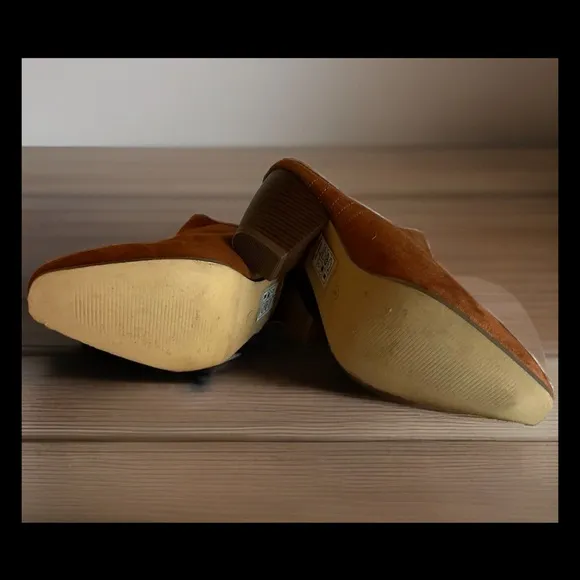 Charlie Paige Monica Brown Southwestern Boho Chic Suede Heeled Mule Sildes Sz 8