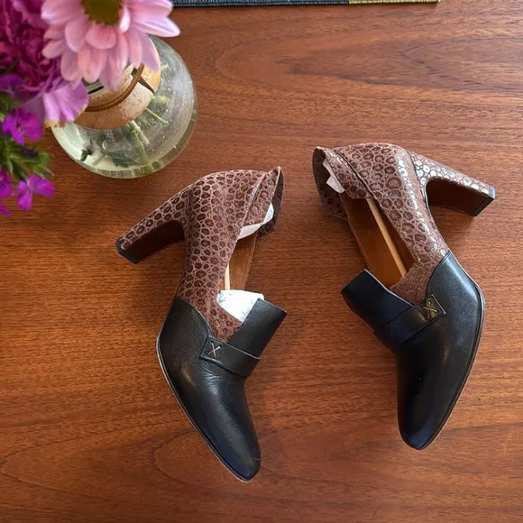 Chie Mihara ‘Osuna’ Block Heel Loafers in Black size 8.5