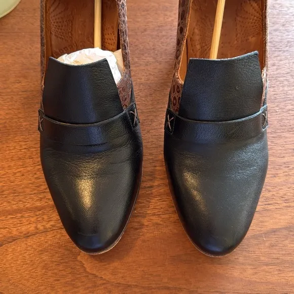 Chie Mihara ‘Osuna’ Block Heel Loafers in Black size 8.5