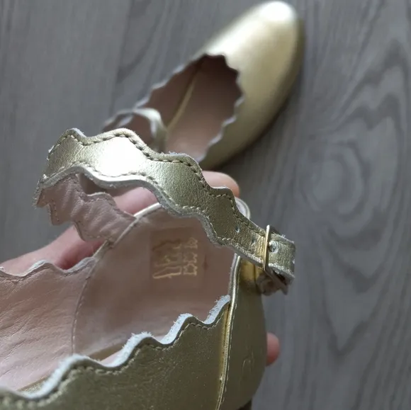 Chloe Girl's Scalloped Leather Ballerina Flats In Gold Metallic 30EU