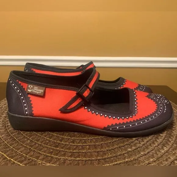Chocolaticas Habana Carmine Mary Jane Flats Red Black Size 11 US 41 EU