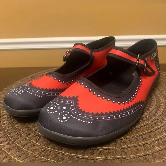Chocolaticas Habana Carmine Mary Jane Flats Red Black Size 11 US 41 EU