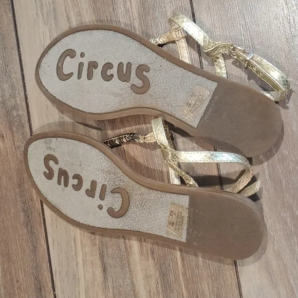 Circus by Sam Edelman &quot;Like New&quot;Corinne T strap flats Sandals shoes sz 8M
