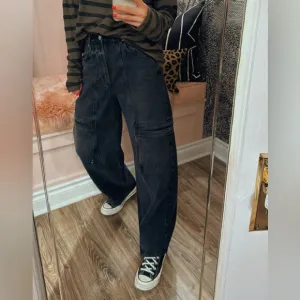 CITIZENS OF HUMANITY Gianna Seamed Cropped Baggy Jean in Washed Black Size 28