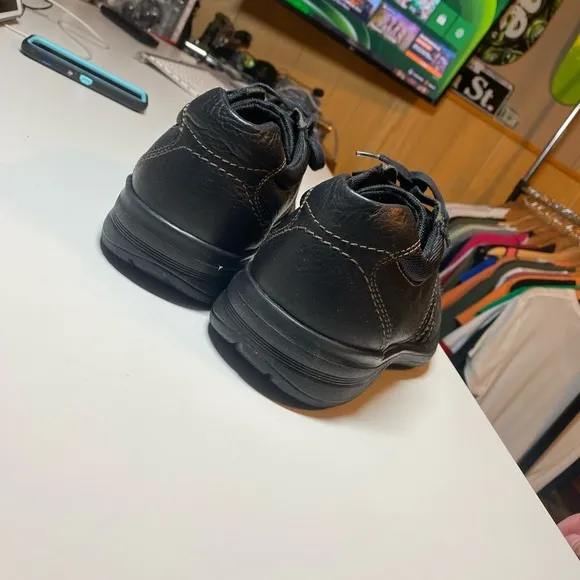 Clarks Black Leather Split Toe Fashion Sneakers Oxfords Shoes Mens 11 SN 13287