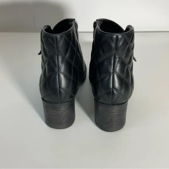 Clarks Narrative Collection Women’s Movie Retro Ankle Black Boot Quilted…
