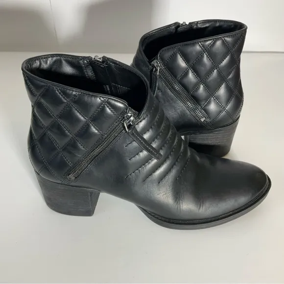 Clarks Narrative Collection Women’s Movie Retro Ankle Black Boot Quilted…