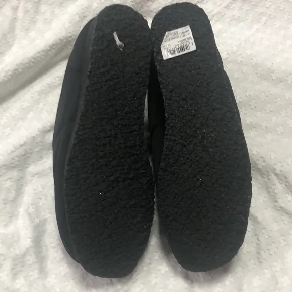 Clarks Wallabee Black Quilted Boots size 10