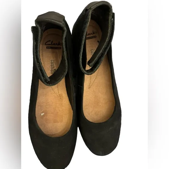 Clark’s Women’s Black Suede‎ Medora Nina Flats with Strap Size 7.5