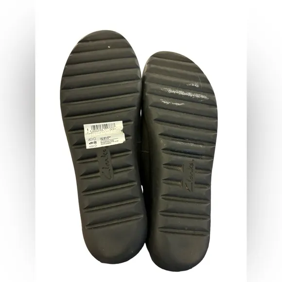 Clark’s Women’s Black Suede‎ Medora Nina Flats with Strap Size 7.5