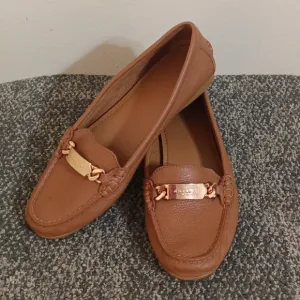 Coach chestnut brown leather loafers size 8 women's shoes