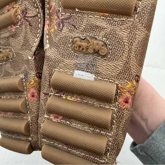 Coach Crosby Loafer Floral Bow Print Size 7