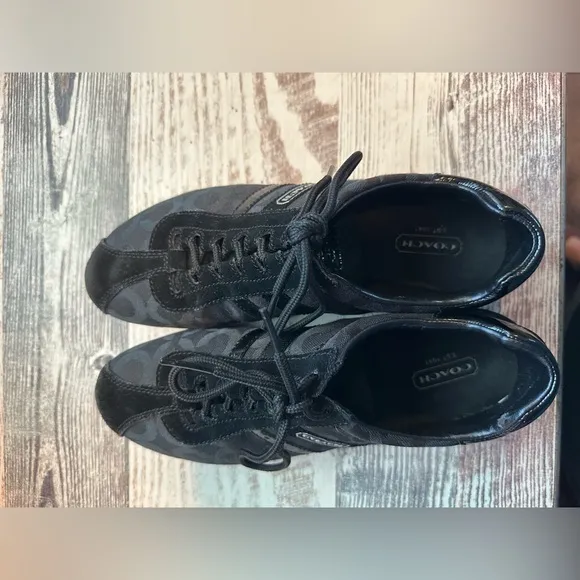 Coach Kathleen Black Signature Sneakers – Size 8 (Y2K Vintage)