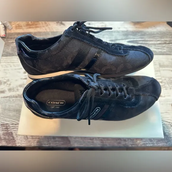 Coach Kathleen Black Signature Sneakers – Size 8 (Y2K Vintage)