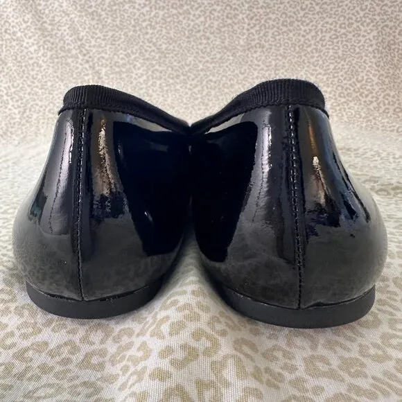 Coach NWOT Lara black patent leather ballet flats with bow