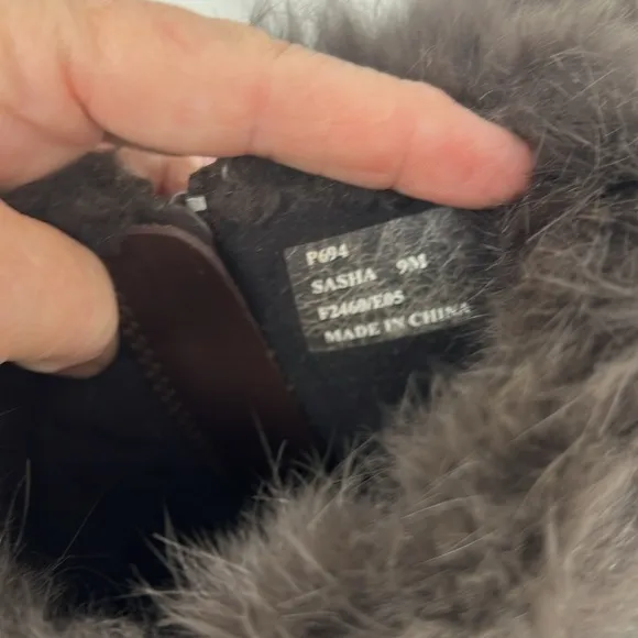 Coach - Sasha Quilted Signature C's Fur Trimmed Vibram Sole Winter Boots 9