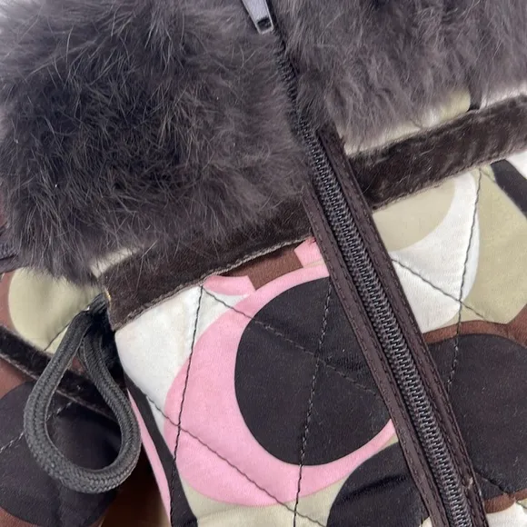 Coach - Sasha Quilted Signature C's Fur Trimmed Vibram Sole Winter Boots 9