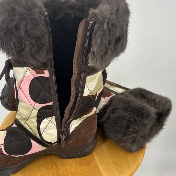 Coach - Sasha Quilted Signature C's Fur Trimmed Vibram Sole Winter Boots 9