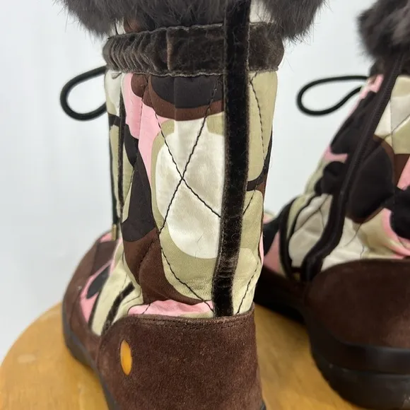 Coach - Sasha Quilted Signature C's Fur Trimmed Vibram Sole Winter Boots 9