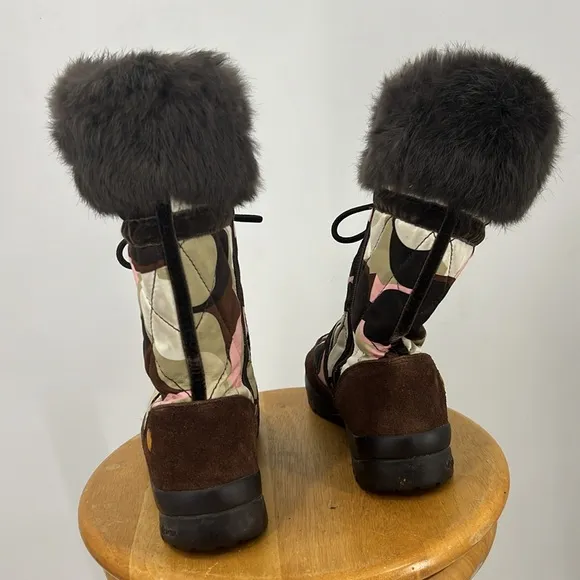 Coach - Sasha Quilted Signature C's Fur Trimmed Vibram Sole Winter Boots 9