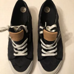 COACH WOMEN'S BLACK FASHION SNEAKERS  SIZE: 11