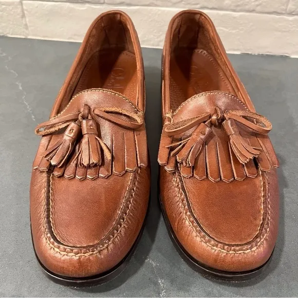 Cole Haan men’s 10 brown leather tassel loafers