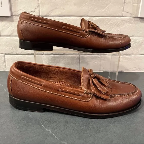 Cole Haan men’s 10 brown leather tassel loafers