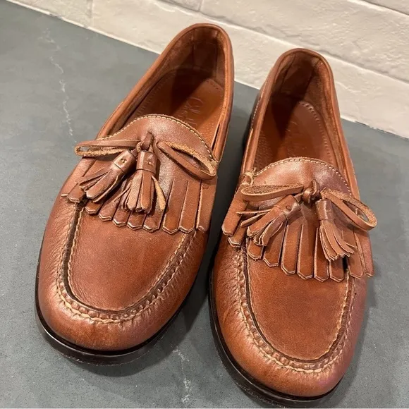 Cole Haan men’s 10 brown leather tassel loafers
