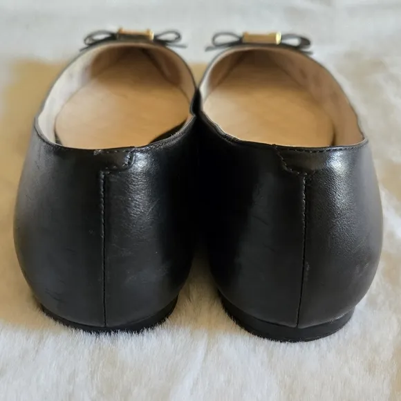 Cole Haan Tali Bow Skimmer Shoes Black Leather Gold Logo Size 9B W09852 with Box