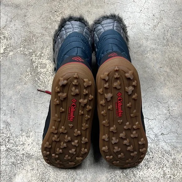 Columbia Blue and Red Winter Rain Boots with Quilted Design