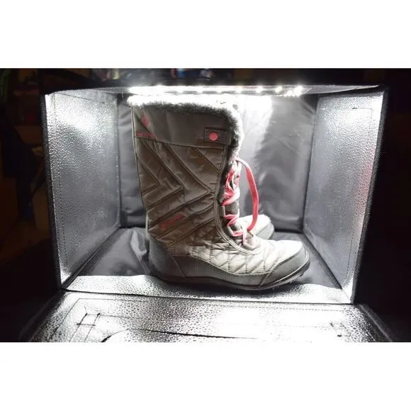 Columbia Kids Cozy Quilted Winter Boots with Vibrant‎ Laces Size 2