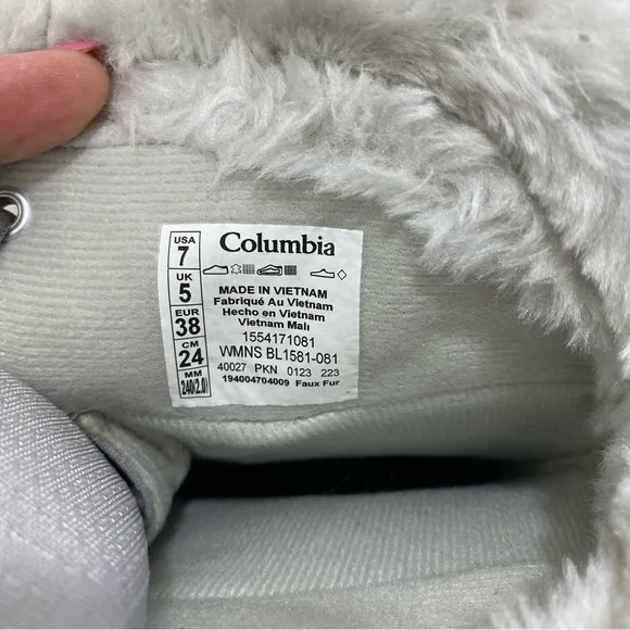 Columbia Suede Leahter Boots Womens 7 Gray Midcalf Fur Trim Lace Up Quilted