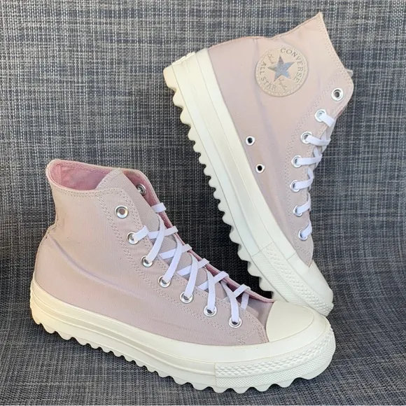 Converse Chuck Taylor All Star Lugged Boot Platform High-Top Sneakers 9.5