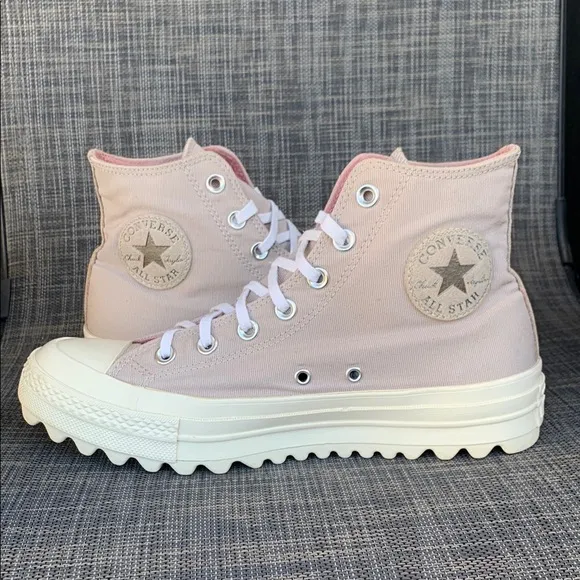 Converse Chuck Taylor All Star Lugged Boot Platform High-Top Sneakers 9.5