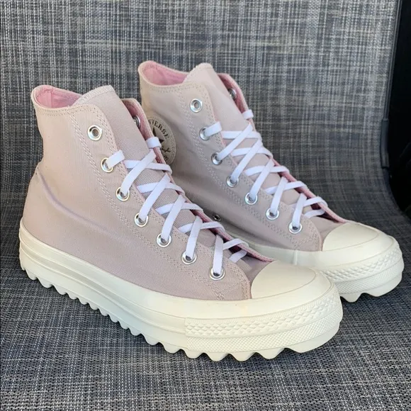 Converse Chuck Taylor All Star Lugged Boot Platform High-Top Sneakers 9.5